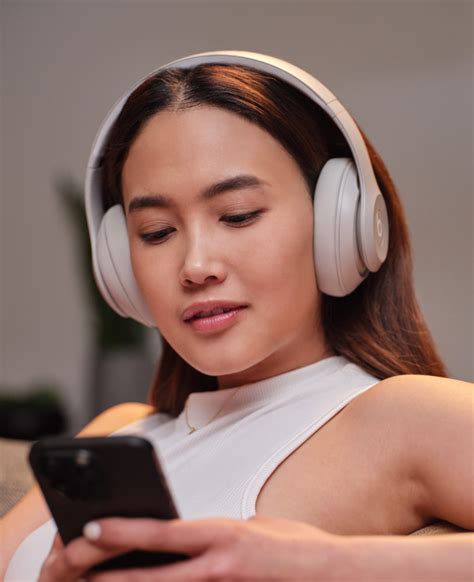 nude beats headphones|The Beats Studio Pro Headphones Just Got the Kim Kardashian。